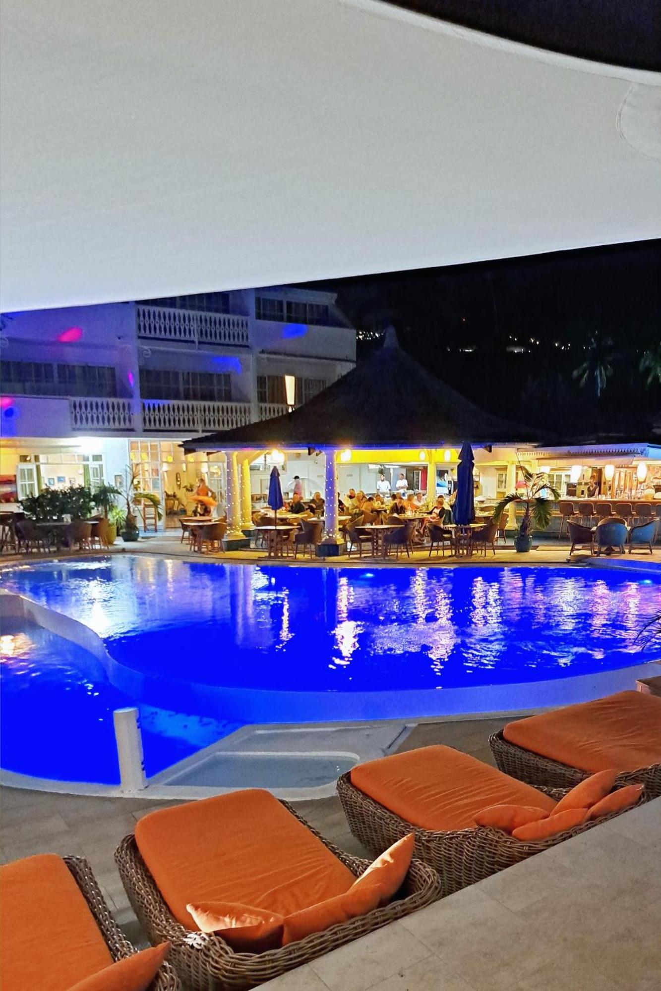 Le Nautile Beachfront Saint-Gilles-les Bains Exterior foto