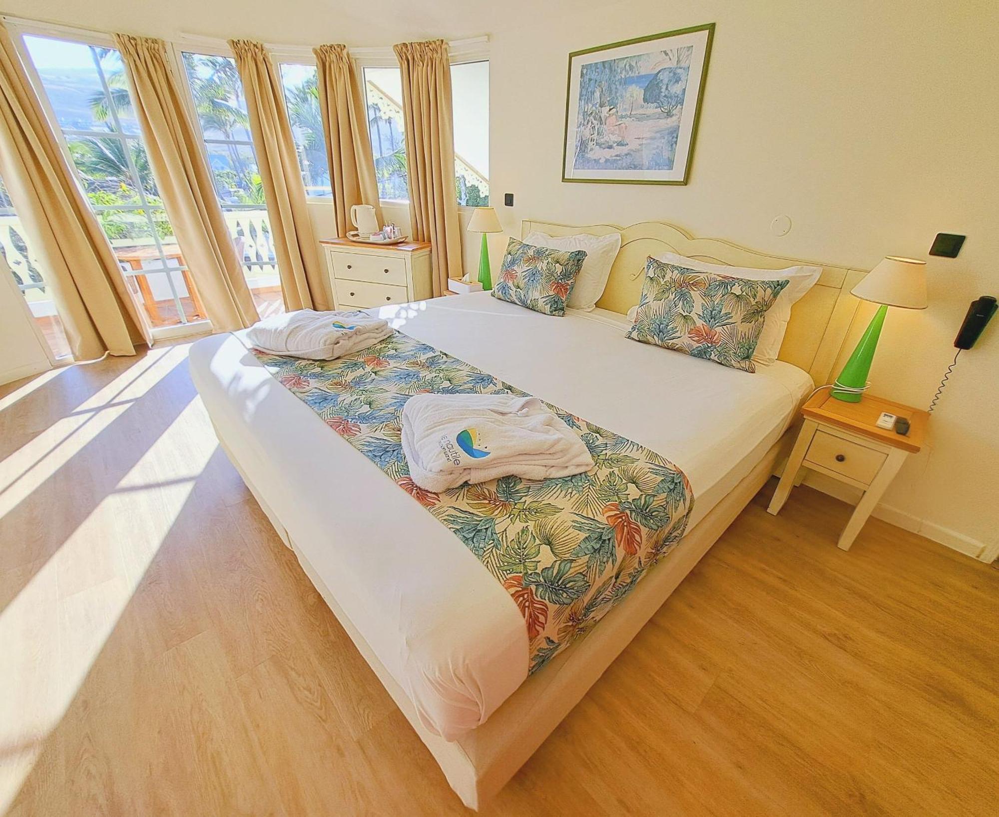 Le Nautile Beachfront Saint-Gilles-les Bains Exterior foto