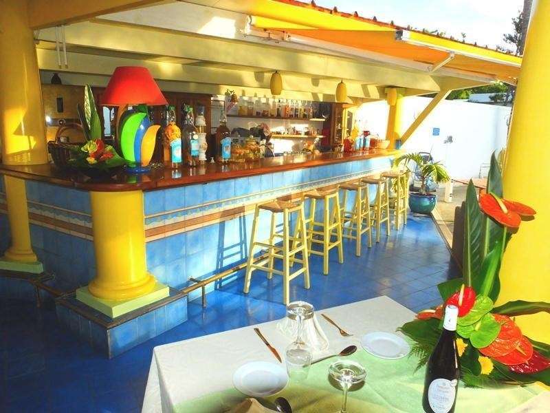 Le Nautile Beachfront Saint-Gilles-les Bains Restaurante foto